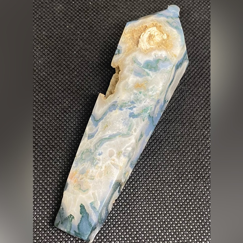 Crystals-Green Moss Agate Wand. NWTS-made by Mother Earth